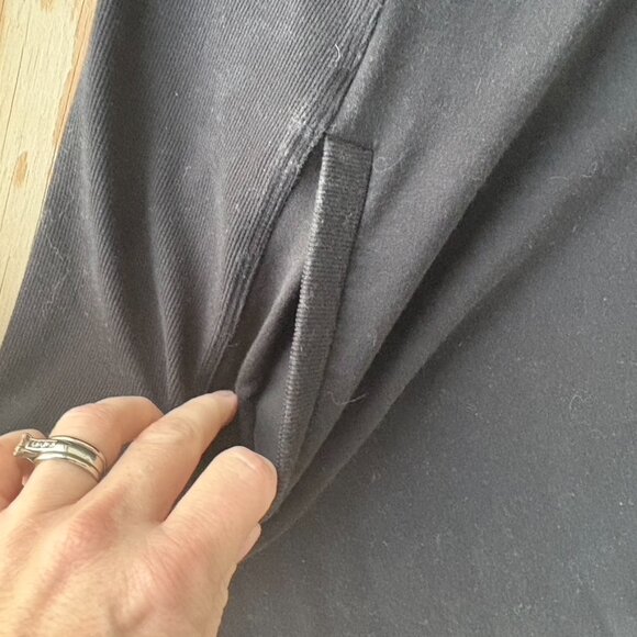 Athleta Black Sweatshirt Dress Size Medium Pockets - Picture 8 of 8